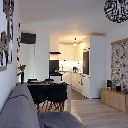 Apartament Rodzinny Domino - Plaza Jelitkowo - Ergo Arena - Azw Γκντανσκ Εξωτερικό φωτογραφία